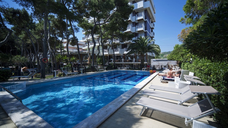  Pool view - Hotel Promenade a Giulianova Lido 
